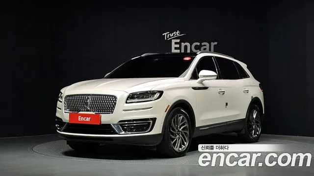 Lincoln Nautilus 2019 — photo 1