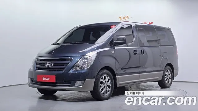 Hyundai Starex 2018 — photo 1
