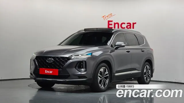 Hyundai Santafe 2019 — photo 1