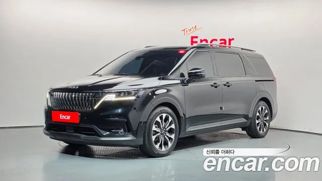 Kia Canival 2022 — photo 1