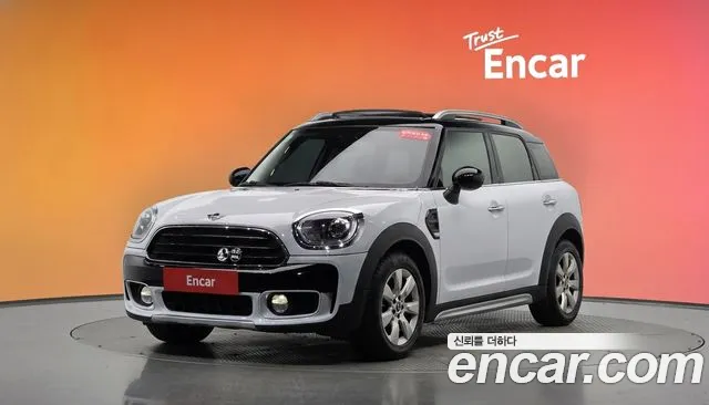 Mini Countryman 2019 — photo 1