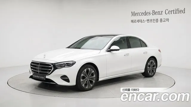 Mercedes-Benz E-Class 2026 — photo 1