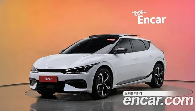 Kia EV6 2022 — photo 1