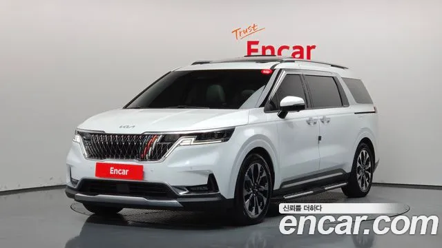 Kia Canival 2021 — photo 1