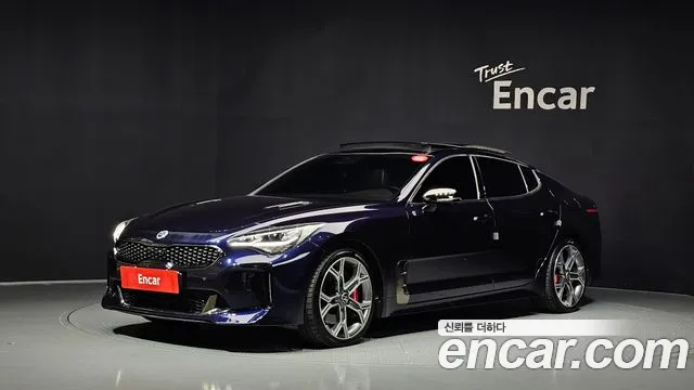 Kia Stinger 2019 — photo 1