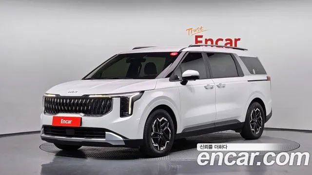 Kia Canival 2025 — photo 1
