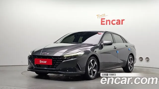 Hyundai AVANTE 2023 — photo 1