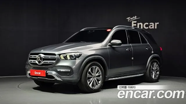 Mercedes-Benz GLE-Class 2022 — photo 1