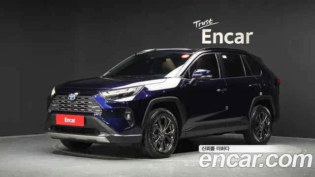 Toyota RAV4 2023 — photo 1