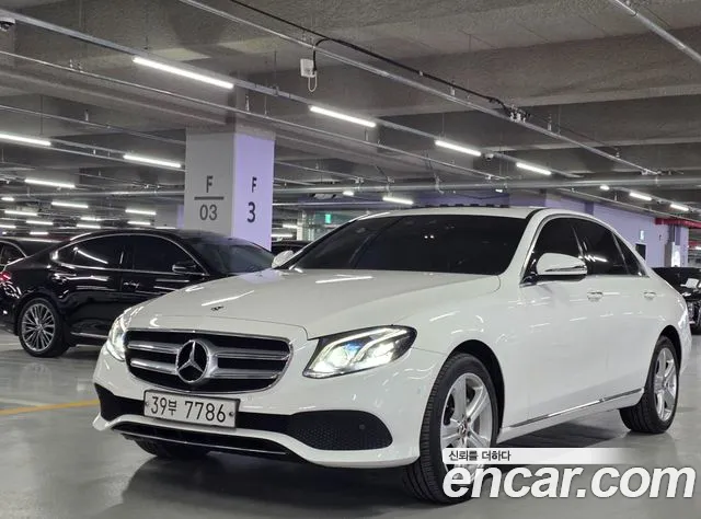 Mercedes-Benz E-Class 2017 — photo 1