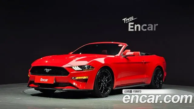 Ford Mustang 2021 — photo 1