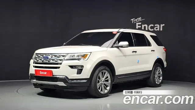 Ford Explorer 2018 — photo 1