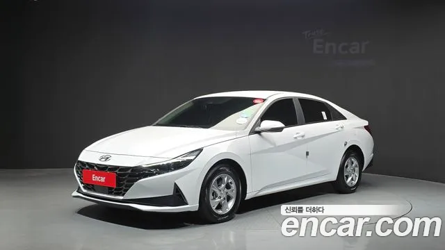 Hyundai AVANTE 2023 — photo 1