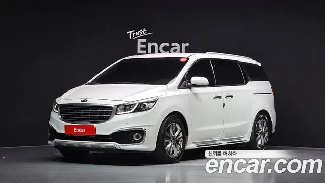 Kia Canival 2015 — photo 1