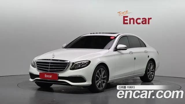 Mercedes-Benz E-Class 2018 — photo 1