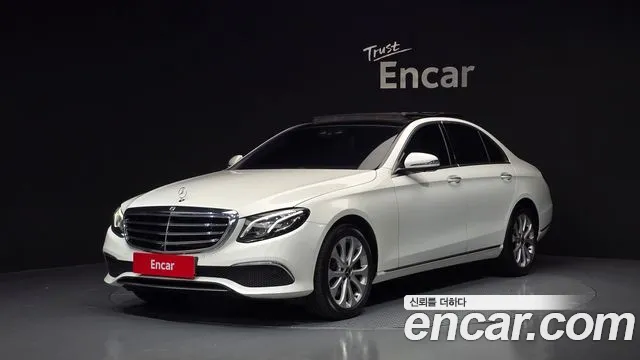 Mercedes-Benz E-Class 2019 — photo 1