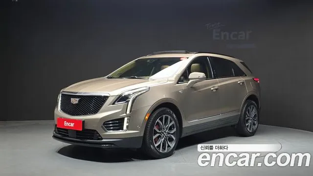 Cadillac XT5 2023 — photo 1
