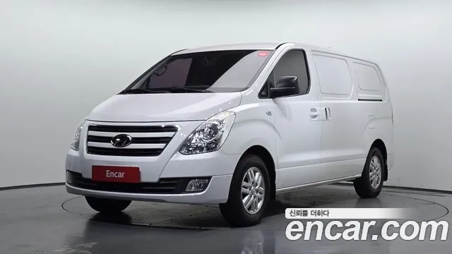 Hyundai Starex 2016 — photo 1