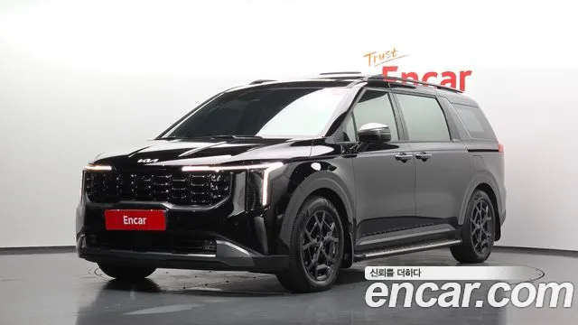 Kia Canival 2025 — photo 1