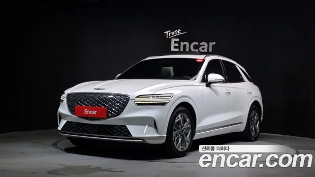Genesis GV70 2022 — photo 1
