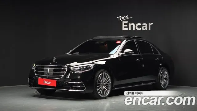 Mercedes-Benz S-Class 2023 — photo 1