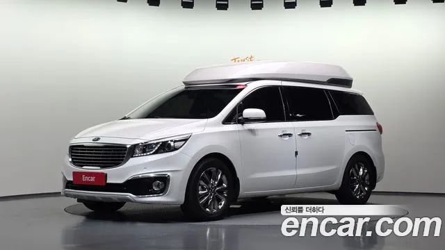 Kia Canival 2016 — photo 1