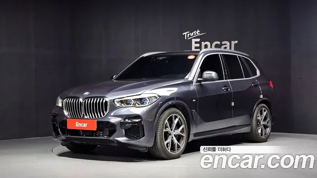 BMW X5 2022 — photo 1
