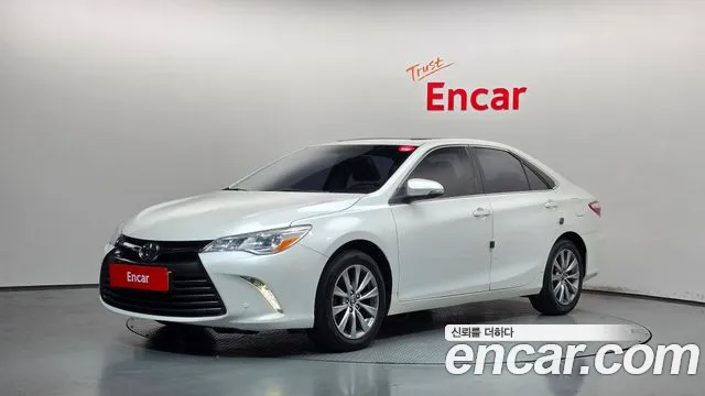 Toyota Camry 2017 — photo 1