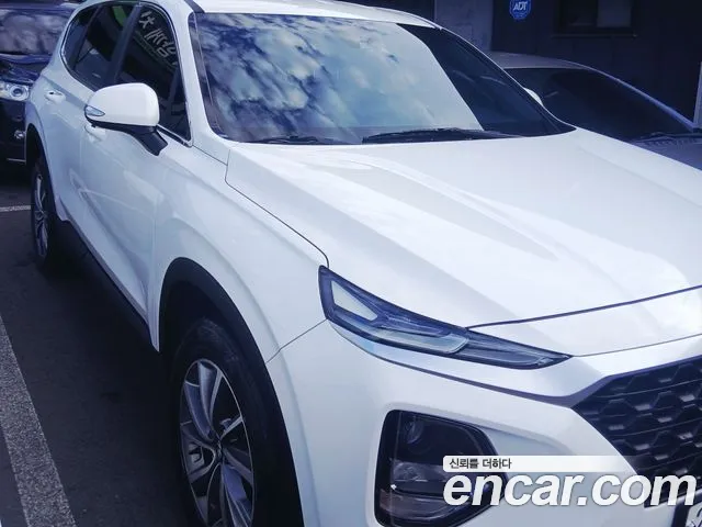 Hyundai Santafe 2019 — photo 1