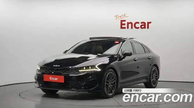 Kia K5 2023 — photo 1
