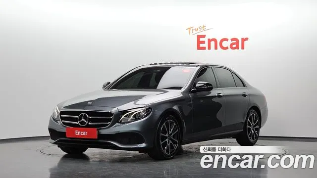 Mercedes-Benz E-Class 2020 — photo 1