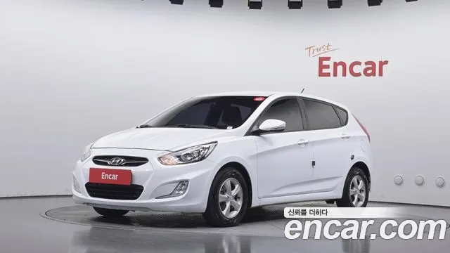 Hyundai Accent 2014 — photo 1