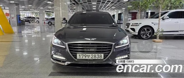 Genesis G80 2018 — photo 1