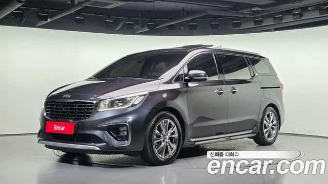 Kia Canival 2019 — photo 1