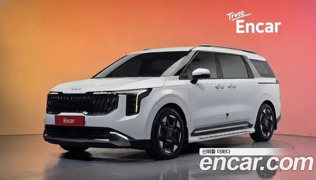 Kia Canival 2025 — photo 1