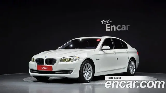 BMW 5-Series 2012 — photo 1