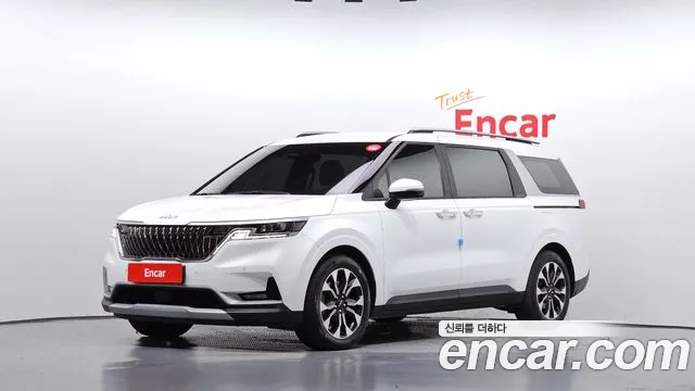Kia Canival 2023 — photo 1