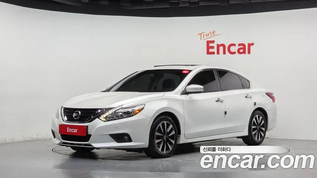 Nissan Altima 2018 — photo 1