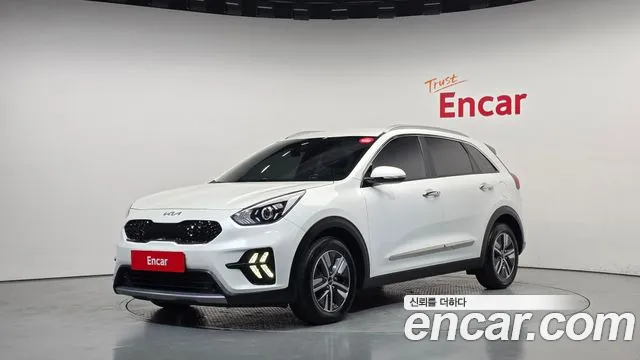 Kia Niro 2022 — photo 1