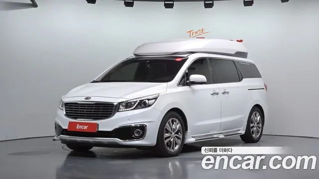 Kia Canival 2016 — photo 1