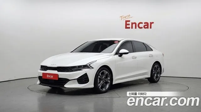 Kia K5 2023 — photo 1