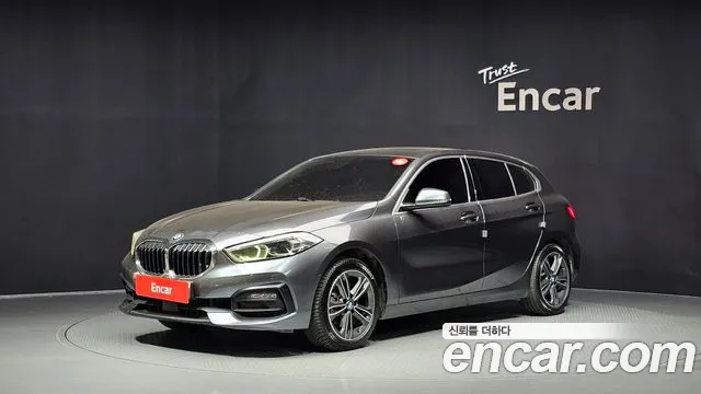 BMW 1-Series 2020 — photo 1