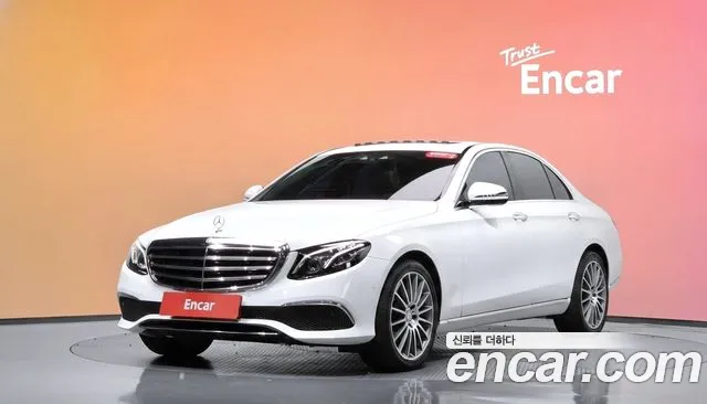 Mercedes-Benz E-Class 2017 — photo 1