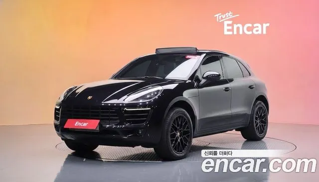 Porsche Macan 2014 — photo 1