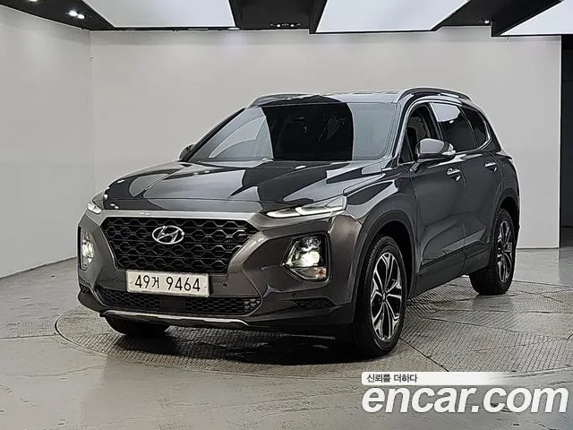 Hyundai Santafe 2019 — photo 1