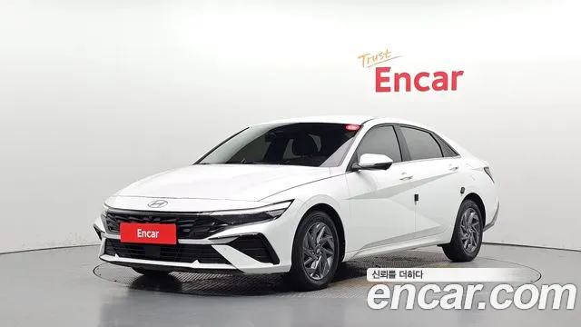 Hyundai AVANTE 2024 — photo 1
