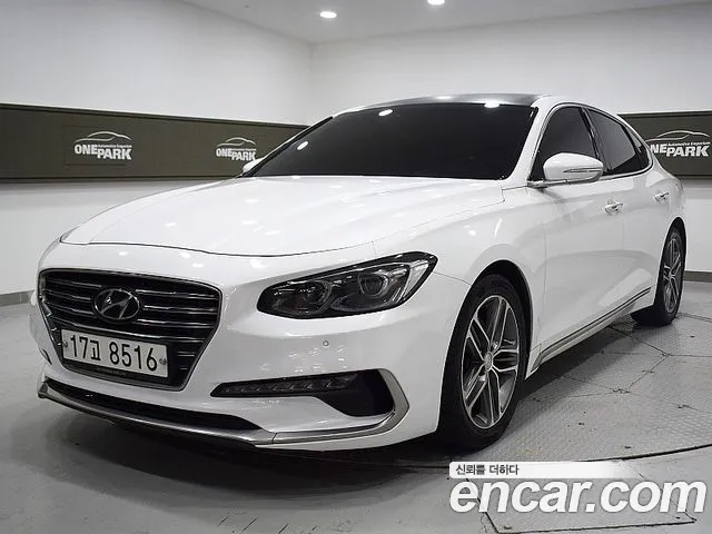 Hyundai Grandeur 2018 — photo 1