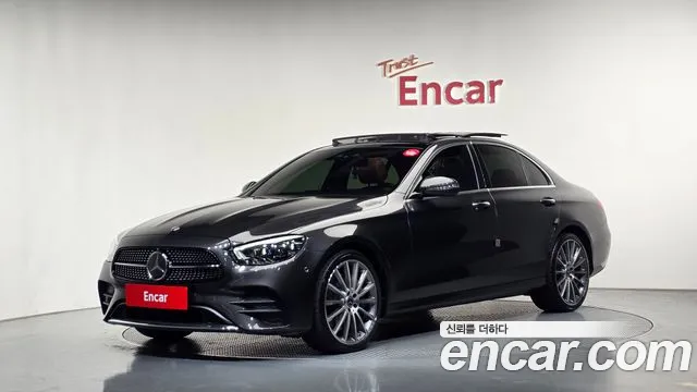 Mercedes-Benz E-Class 2021 — photo 1
