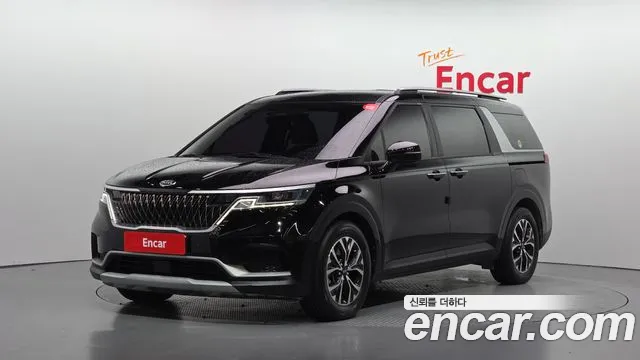 Kia Canival 2021 — photo 1