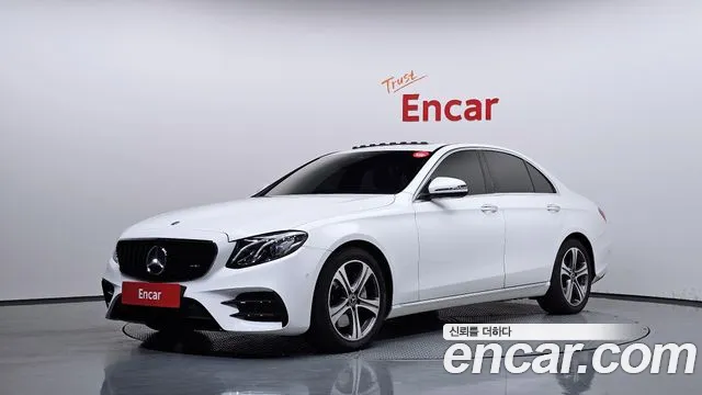 Mercedes-Benz E-Class 2019 — photo 1